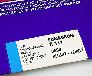 Fomabrom FB Grade #4 (C) 16x20/25 sheets Glossy (111)
